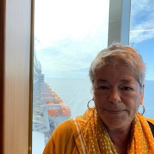 Meet your Posher, Gabriela